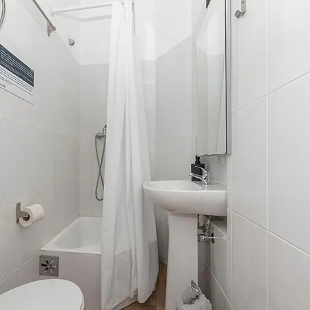 Lägenhet Houze Spacious Near Marques De Pombal *